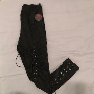 Fashion Nova Black leggings